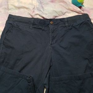capris